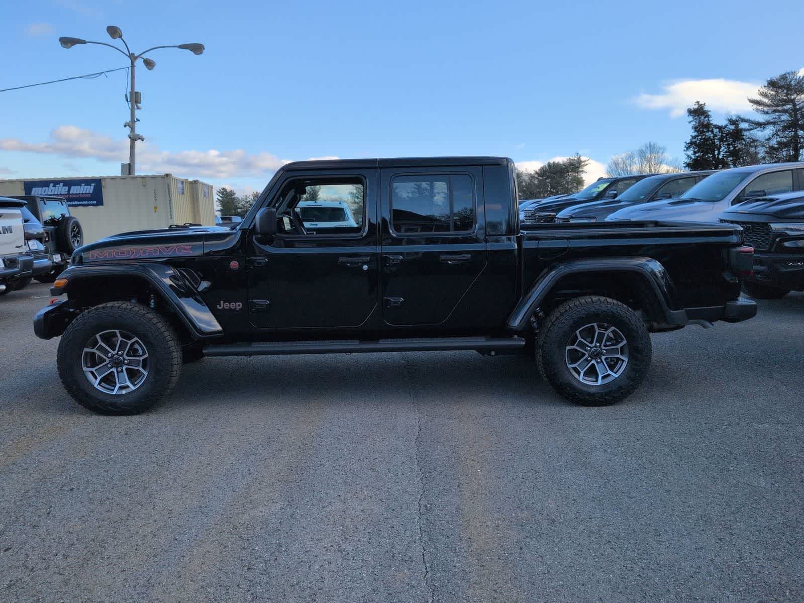 2026 Jeep Gladiator GLADIATOR MOJAVE 4X4