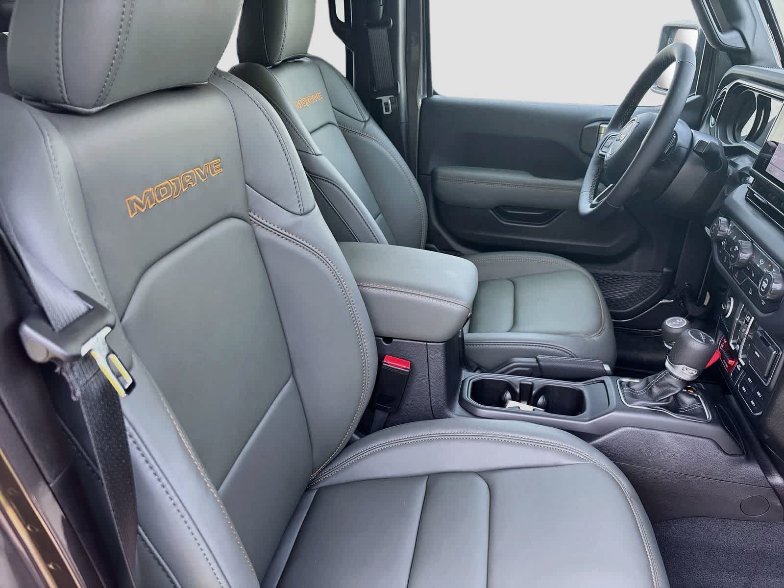 2026 Jeep Gladiator GLADIATOR MOJAVE 4X4