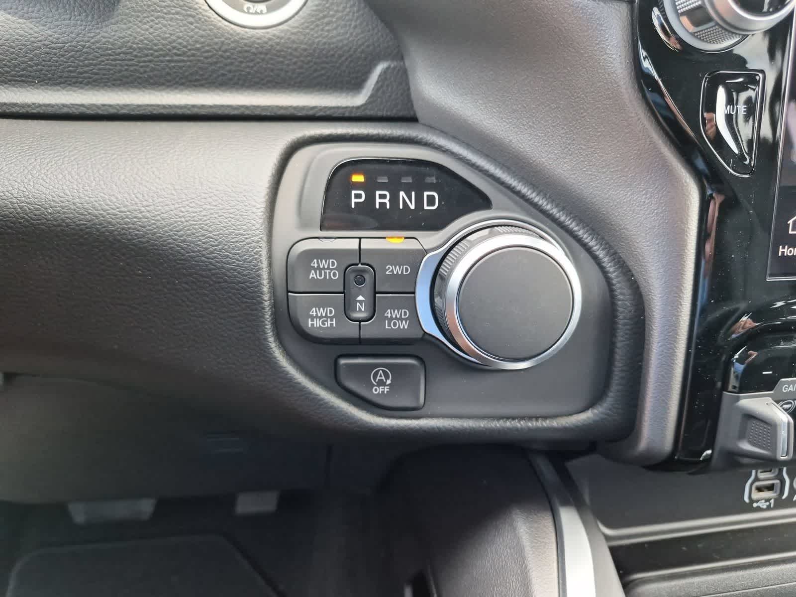 2026 RAM 1500 RAM 1500 BIG HORN CREW CAB 4X4 5'7' BOX