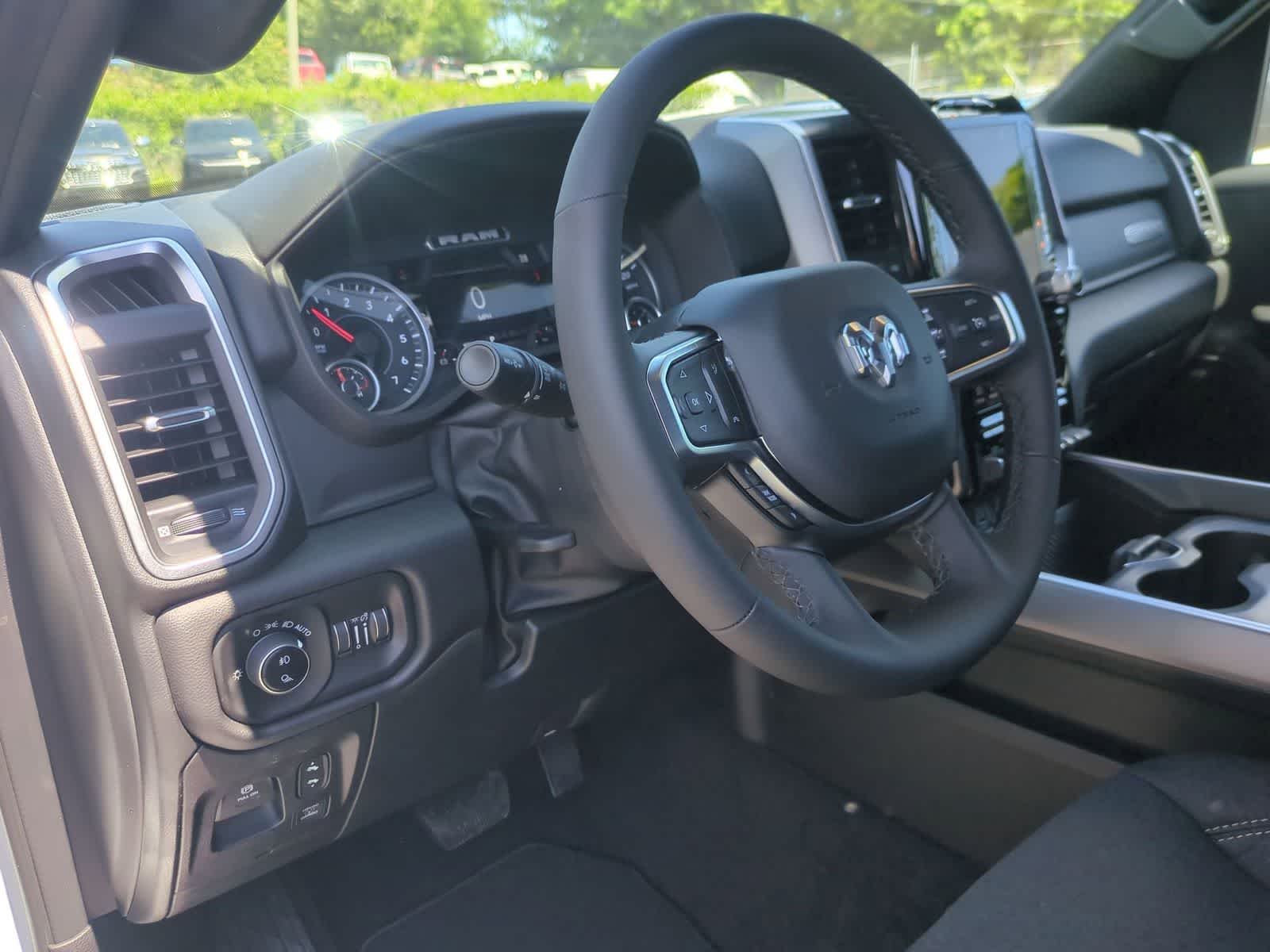 2026 RAM 1500 RAM 1500 BIG HORN CREW CAB 4X4 5'7' BOX
