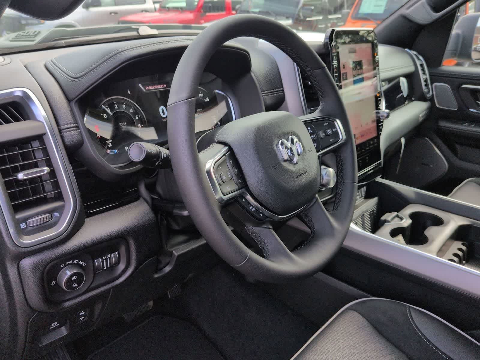 2026 RAM 1500 RAM 1500 LARAMIE CREW CAB 4X4 5'7' BOX