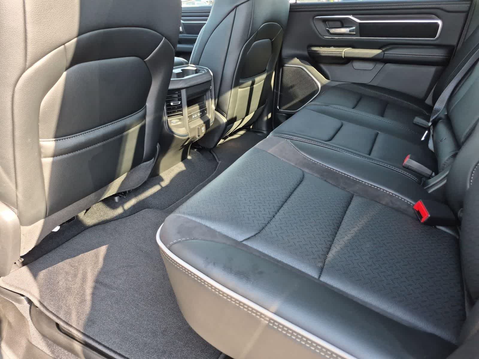 2026 RAM 1500 RAM 1500 LARAMIE CREW CAB 4X4 5'7' BOX