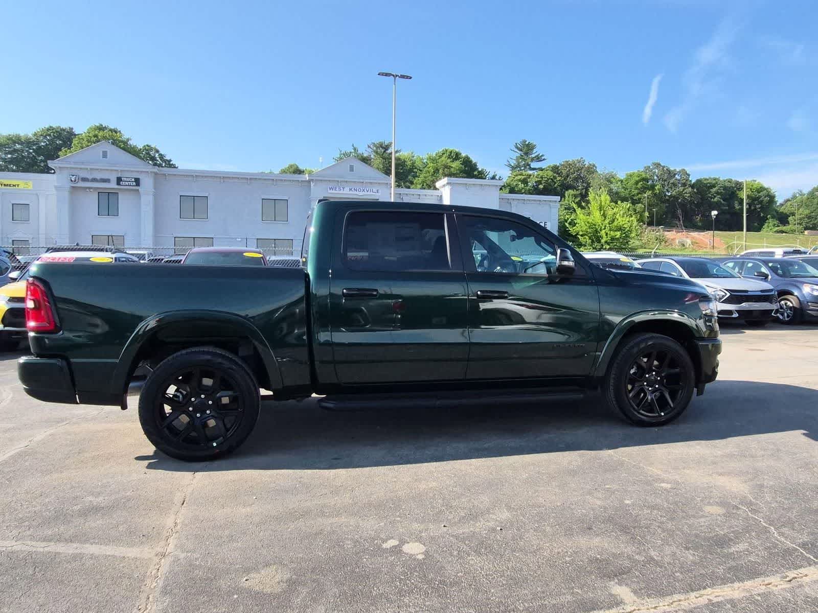 2026 RAM 1500 RAM 1500 LARAMIE CREW CAB 4X4 5'7' BOX