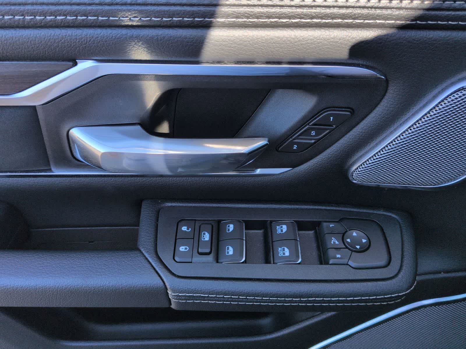 2026 RAM 1500 RAM 1500 LARAMIE CREW CAB 4X4 5'7' BOX