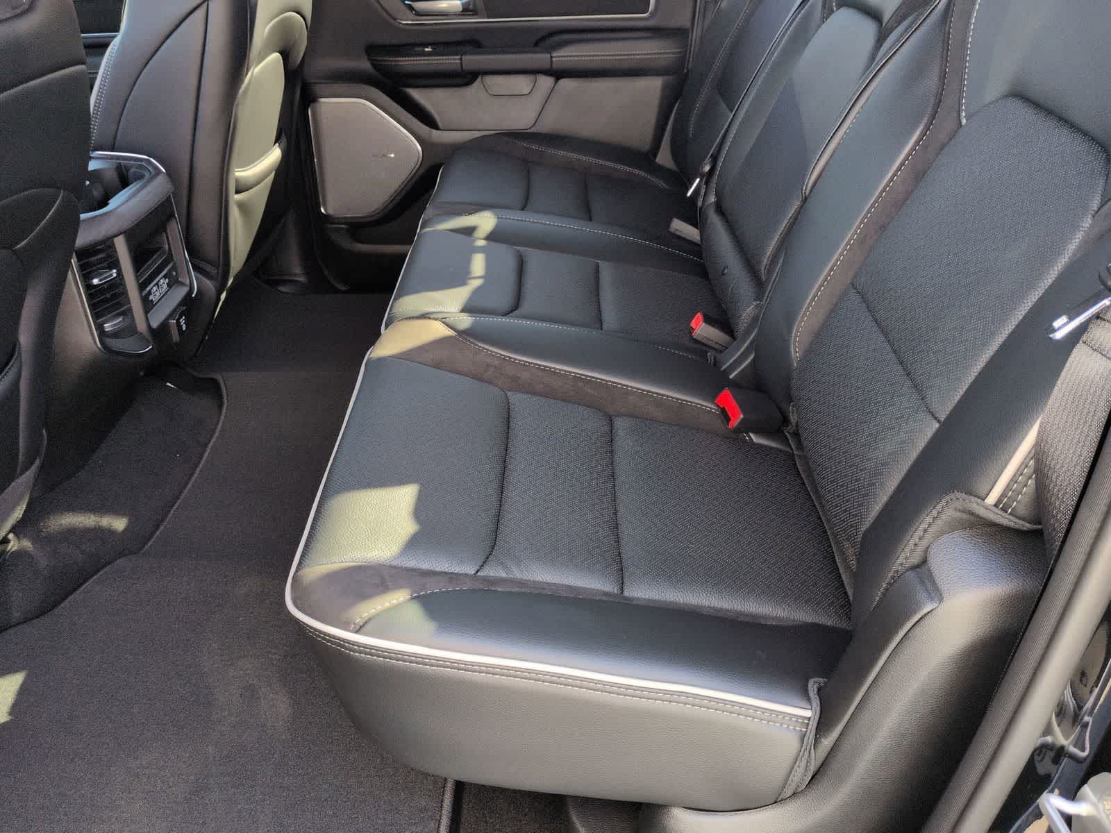 2026 RAM 1500 RAM 1500 LARAMIE CREW CAB 4X4 5'7' BOX