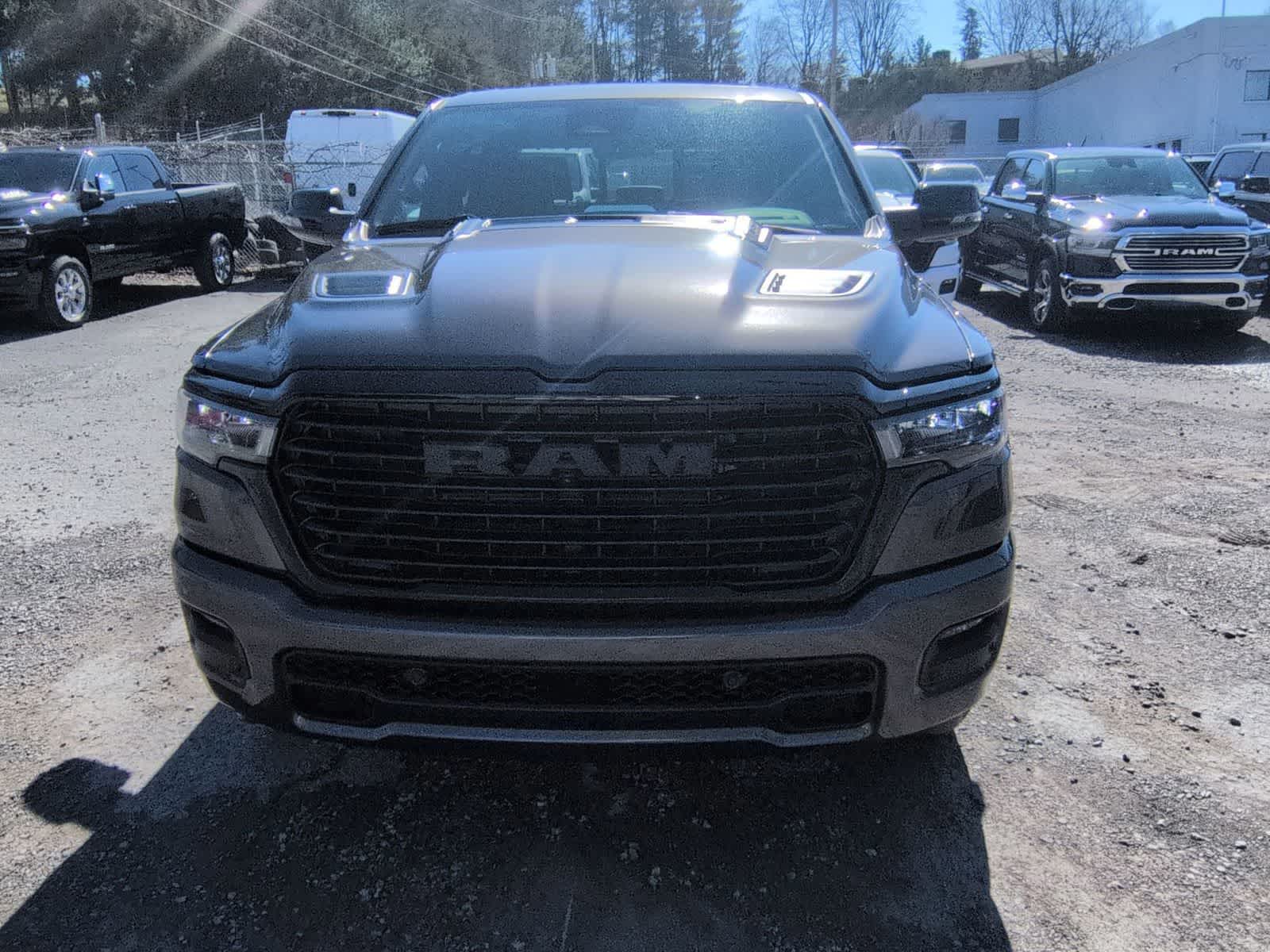 2026 RAM 1500 RAM 1500 LARAMIE CREW CAB 4X4 5'7' BOX