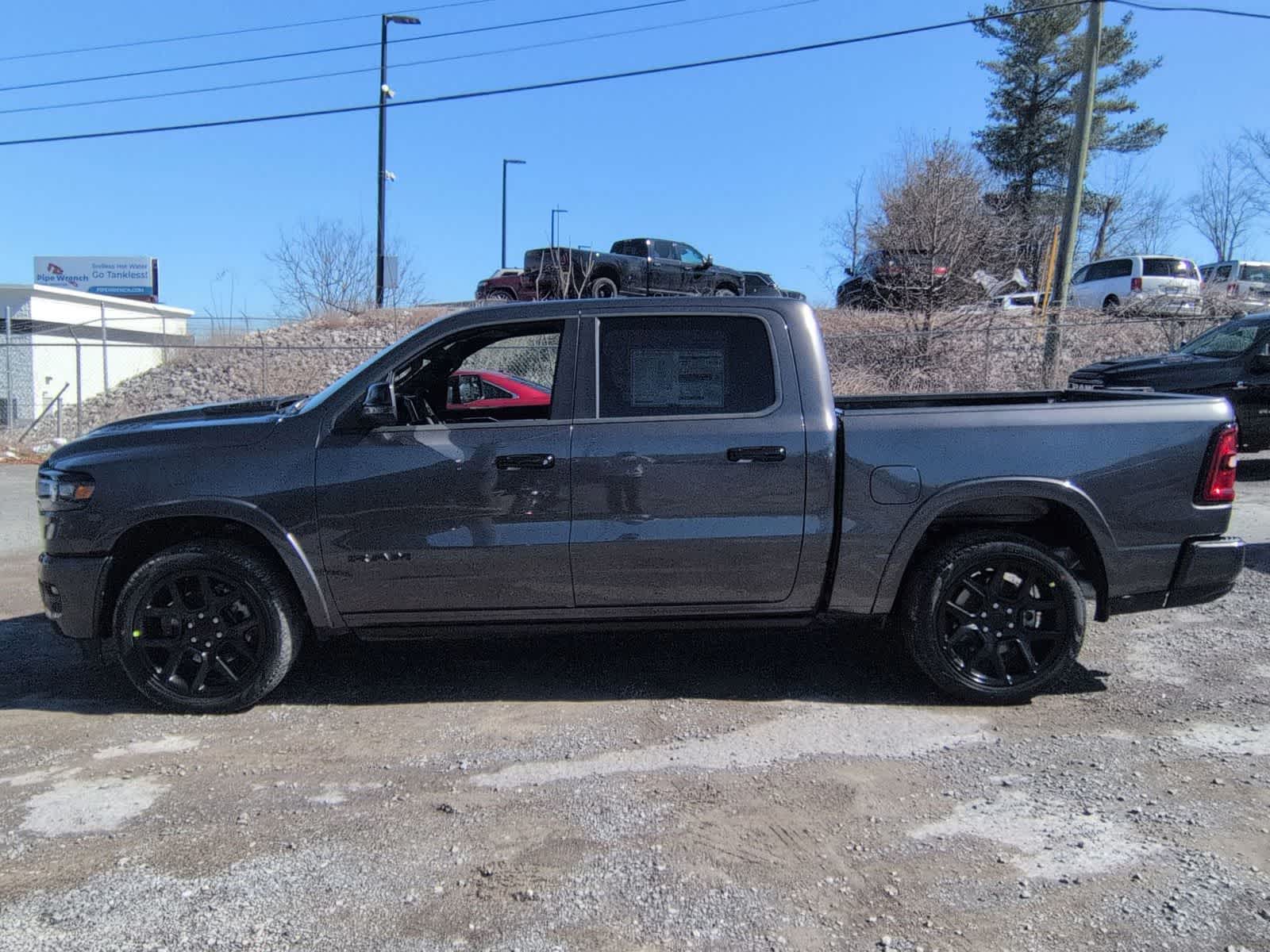 2026 RAM 1500 RAM 1500 LARAMIE CREW CAB 4X4 5'7' BOX
