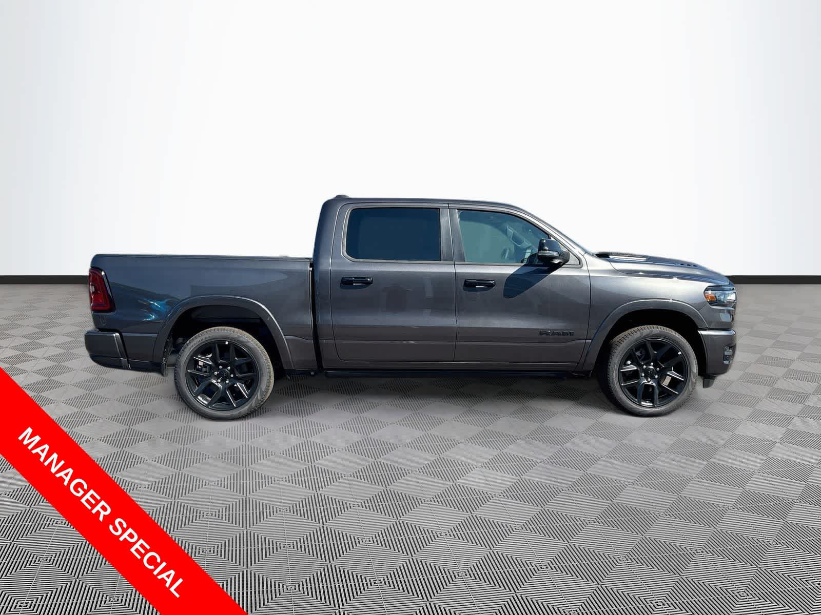 2026 RAM 1500 RAM 1500 LARAMIE CREW CAB 4X4 5'7' BOX