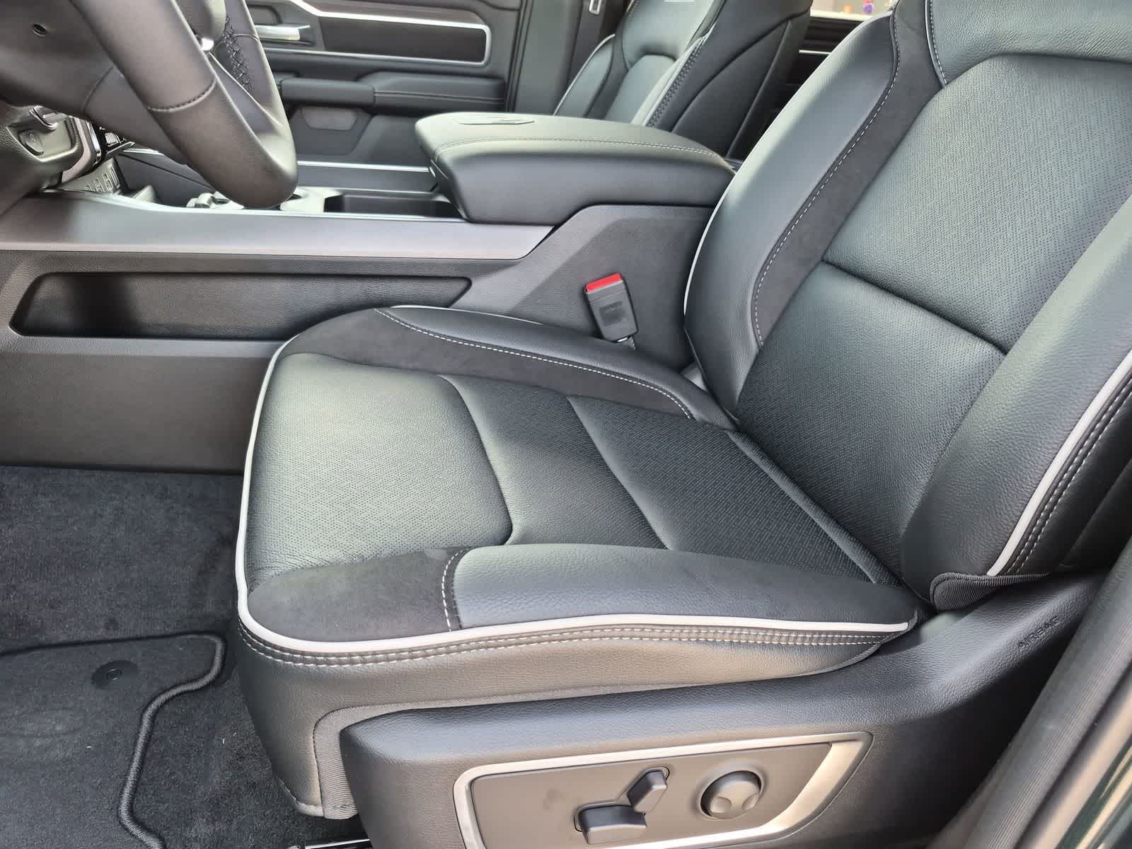 2026 RAM 1500 RAM 1500 LARAMIE CREW CAB 4X4 5'7' BOX