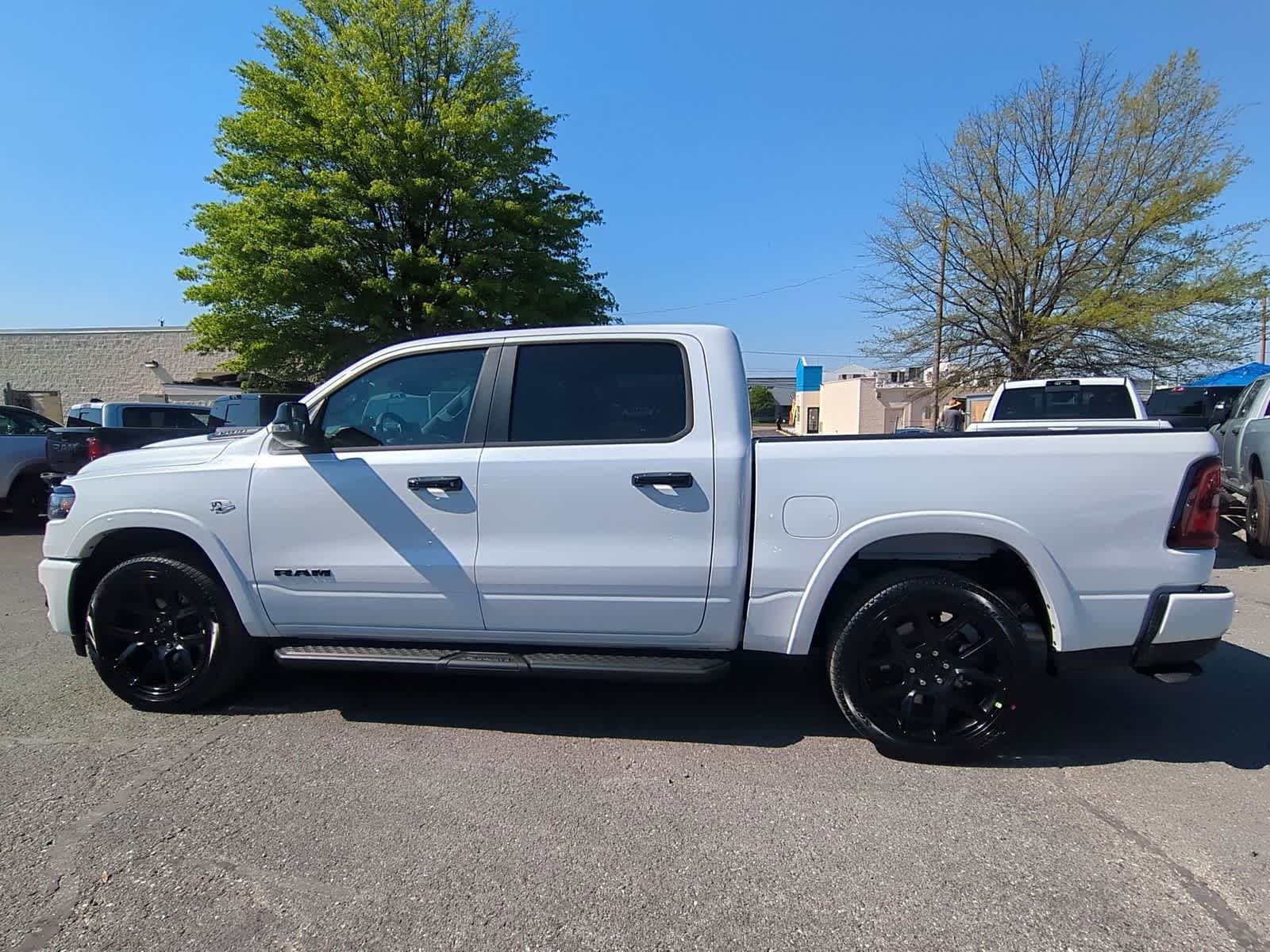 2026 RAM 1500 RAM 1500 LARAMIE CREW CAB 4X4 5'7' BOX