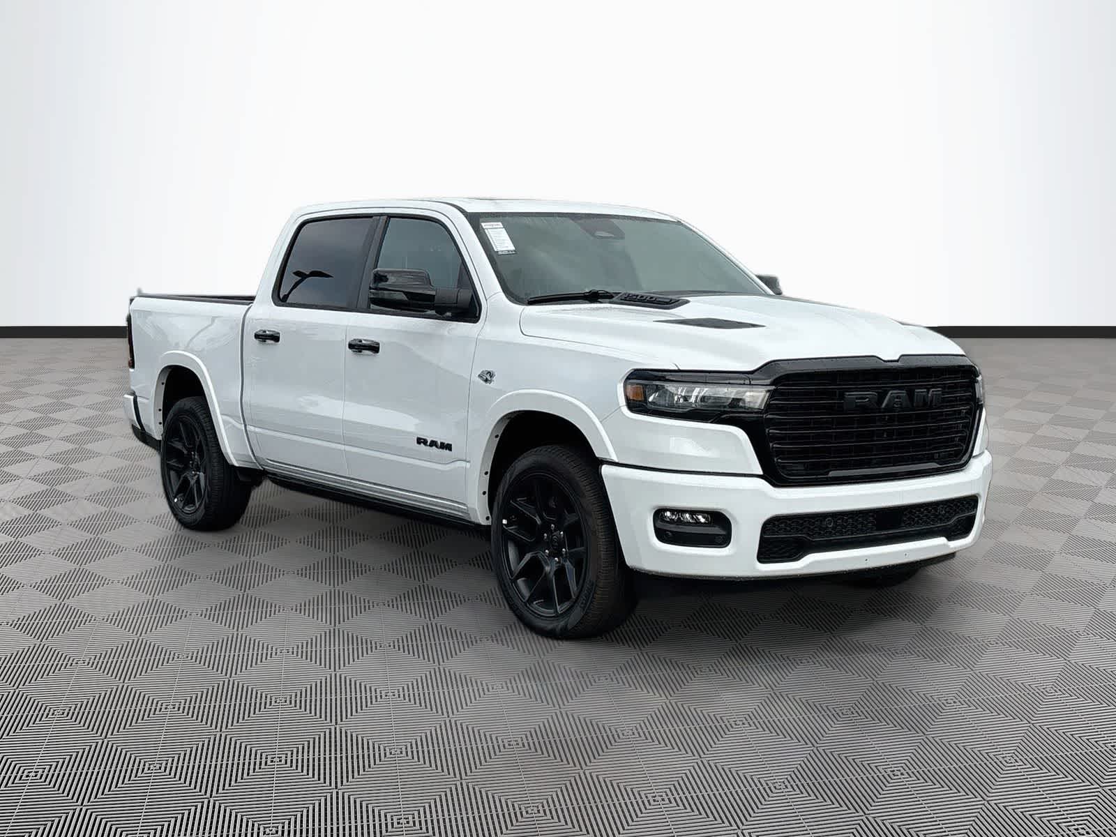 2026 RAM 1500 RAM 1500 LARAMIE CREW CAB 4X4 5'7' BOX