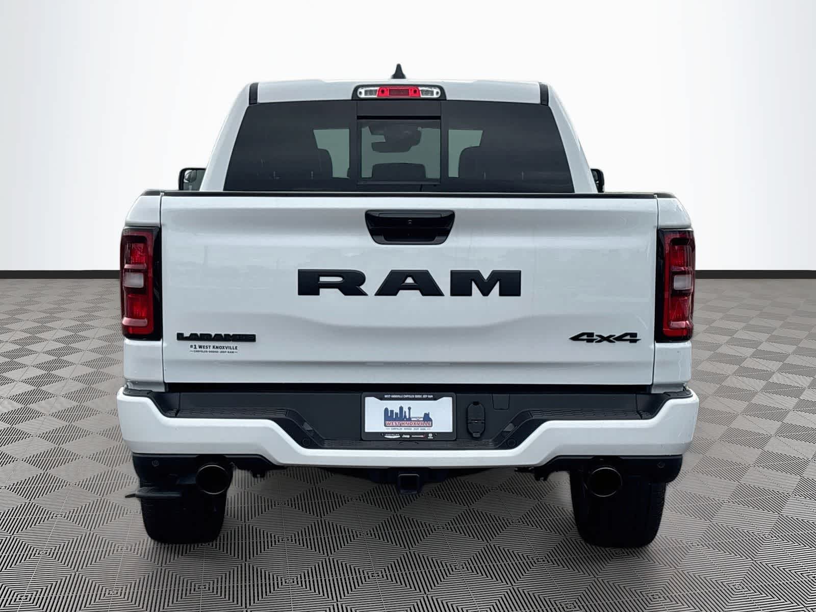2026 RAM 1500 RAM 1500 LARAMIE CREW CAB 4X4 5'7' BOX