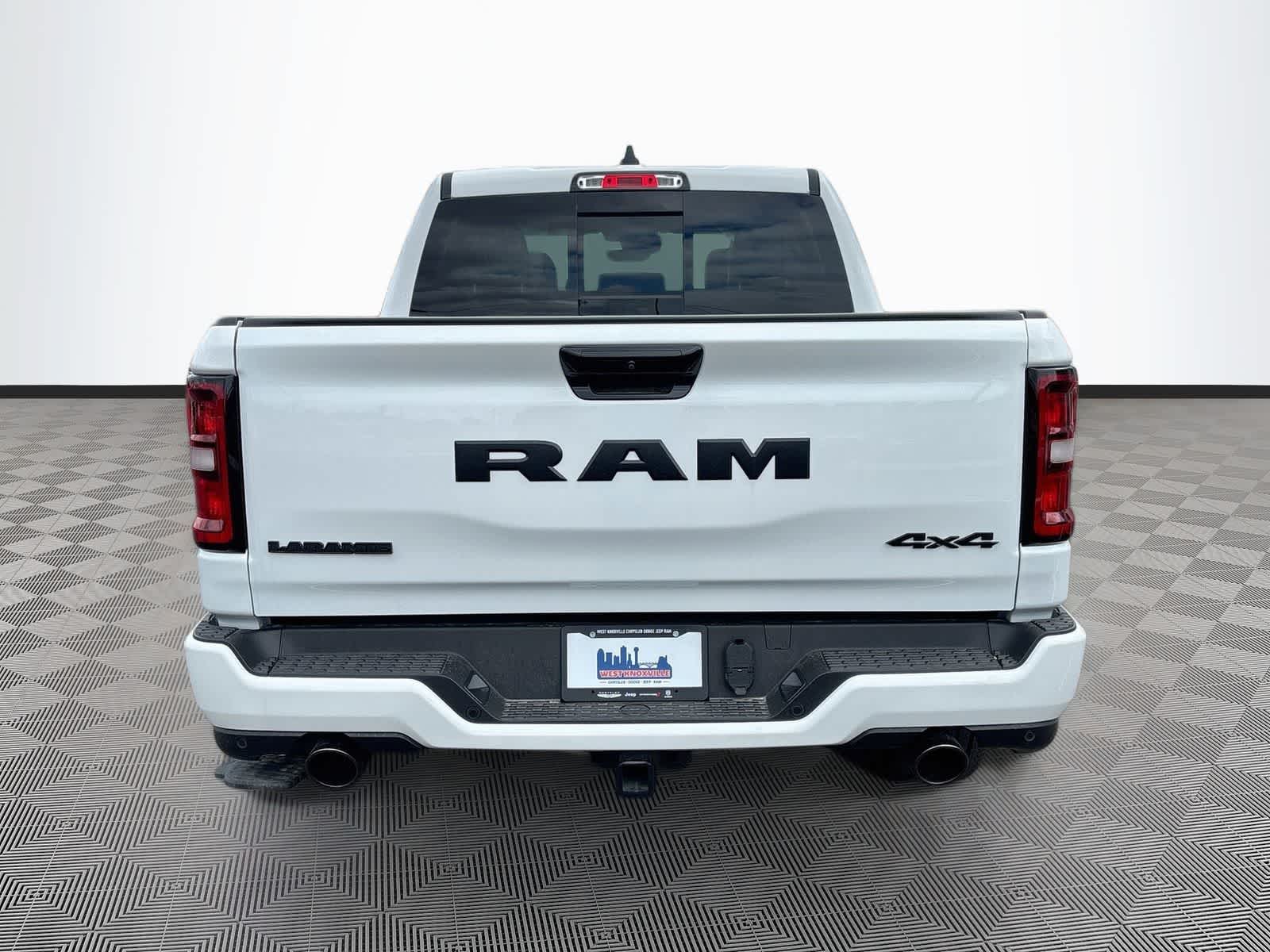 2026 RAM 1500 RAM 1500 LARAMIE CREW CAB 4X4 5'7' BOX