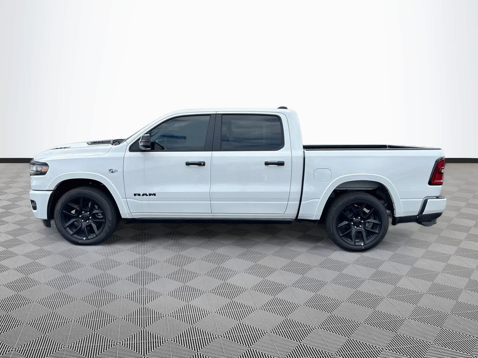 2026 RAM 1500 RAM 1500 LARAMIE CREW CAB 4X4 5'7' BOX