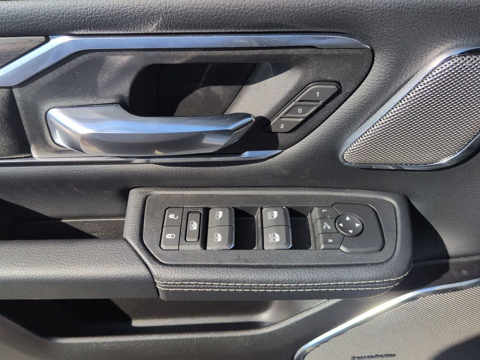 2026 RAM 1500 RAM 1500 LARAMIE CREW CAB 4X4 5'7' BOX