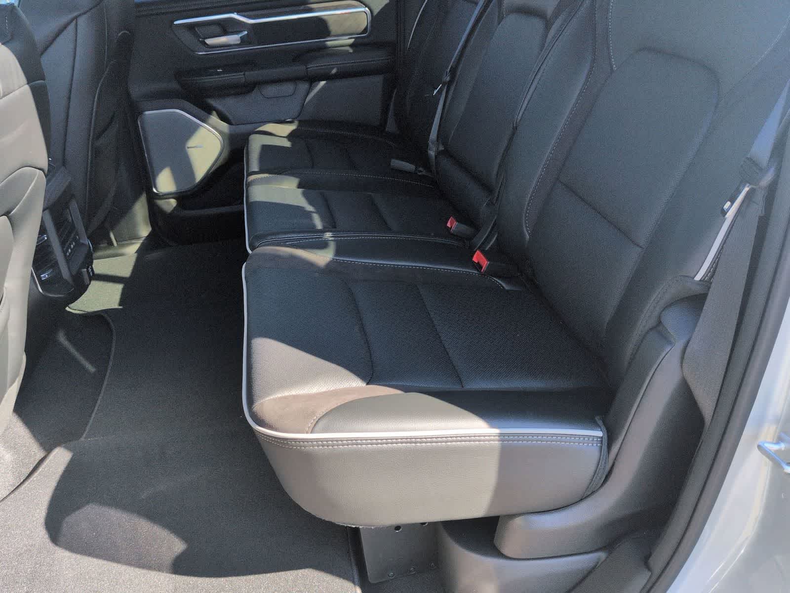 2026 RAM 1500 RAM 1500 LARAMIE CREW CAB 4X4 5'7' BOX