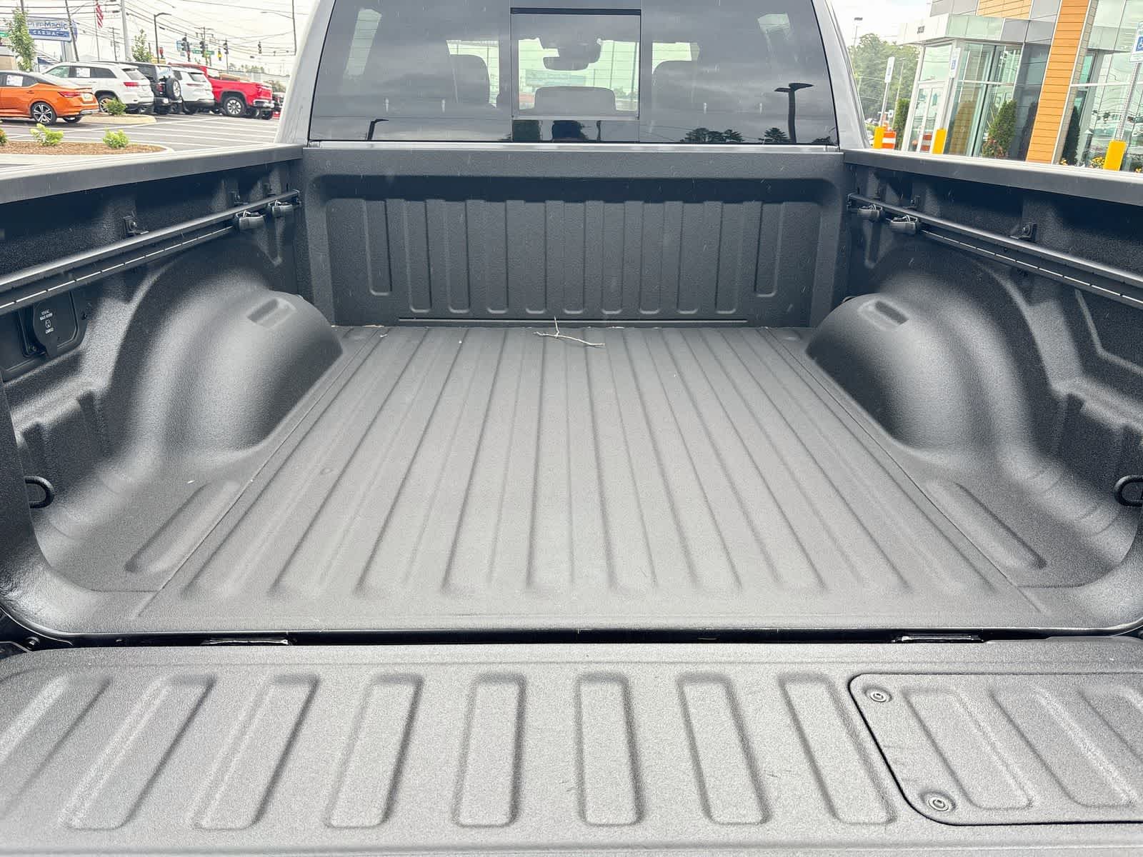 2026 RAM 1500 RAM 1500 LARAMIE CREW CAB 4X4 5'7' BOX