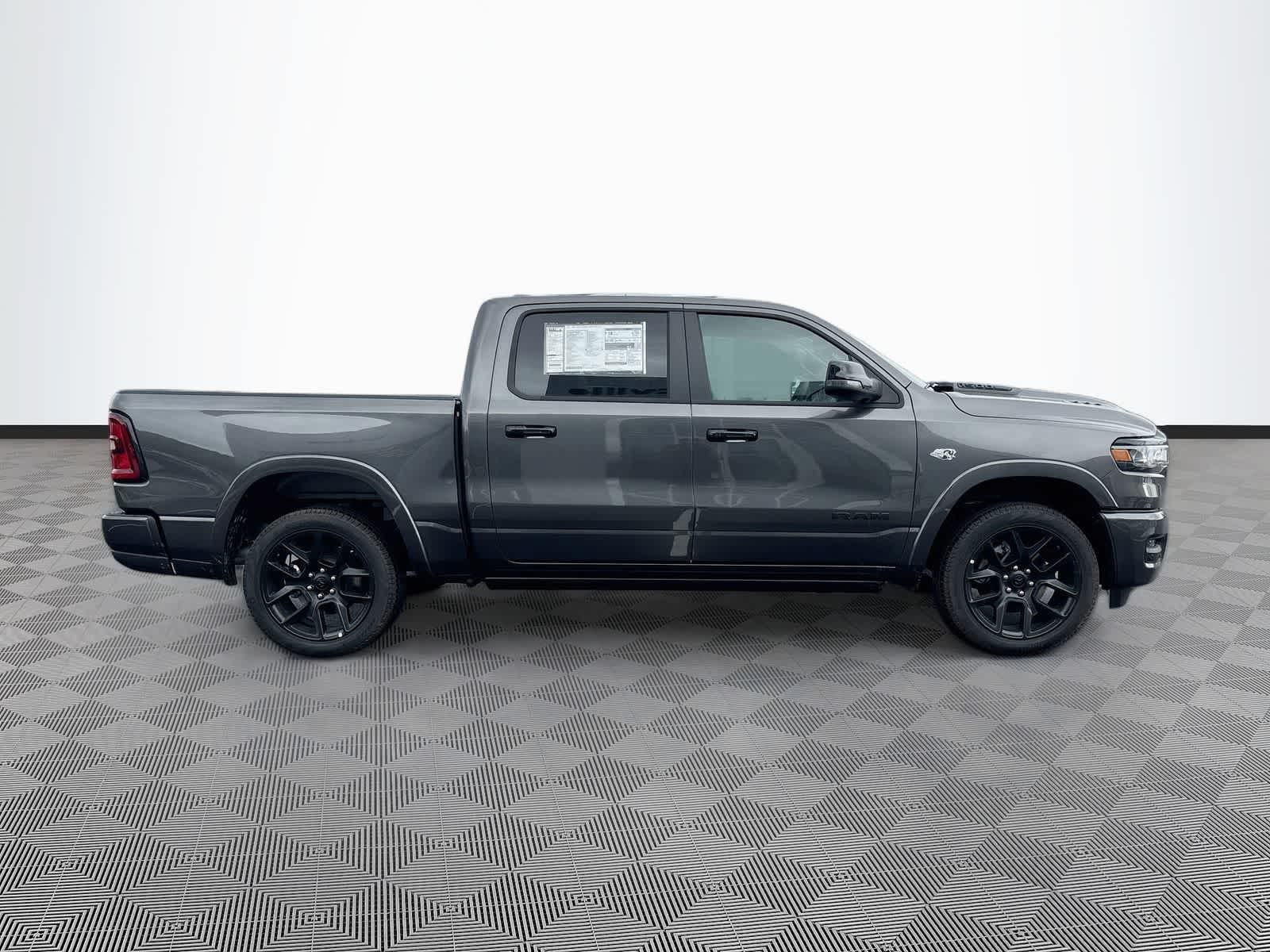 2026 RAM 1500 RAM 1500 LARAMIE CREW CAB 4X4 5'7' BOX