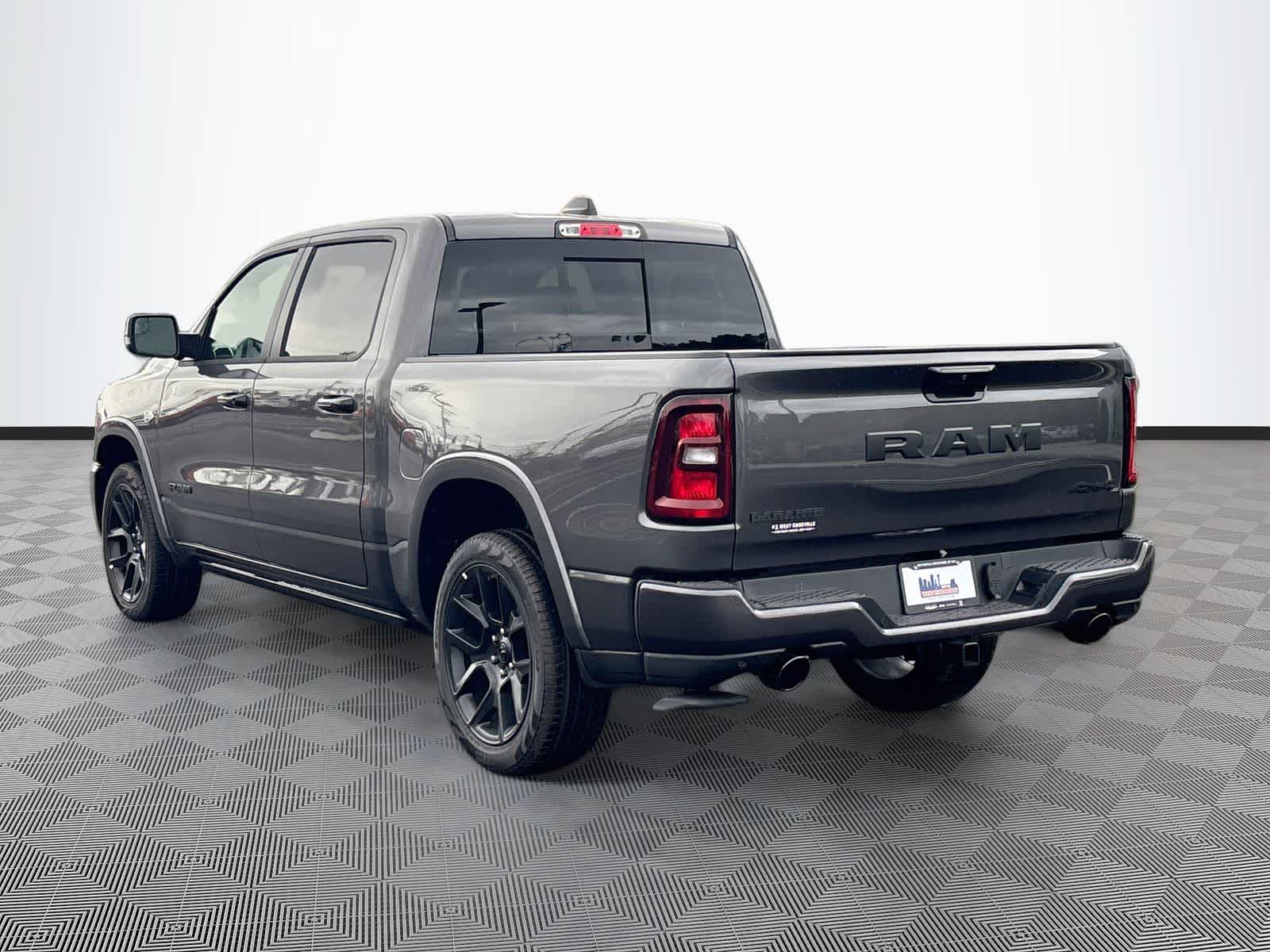2026 RAM 1500 RAM 1500 LARAMIE CREW CAB 4X4 5'7' BOX