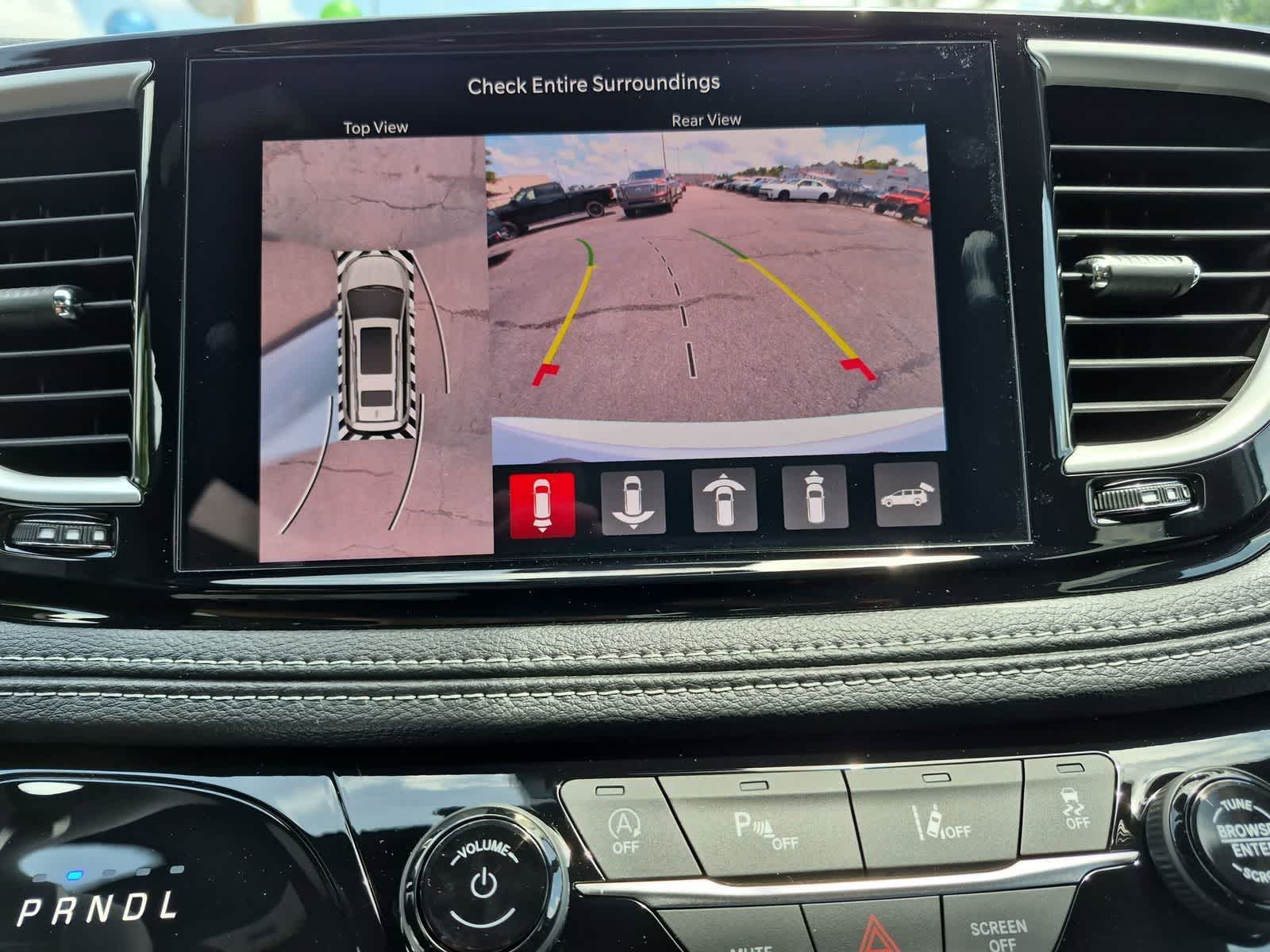 2027 Chrysler Pacifica Select