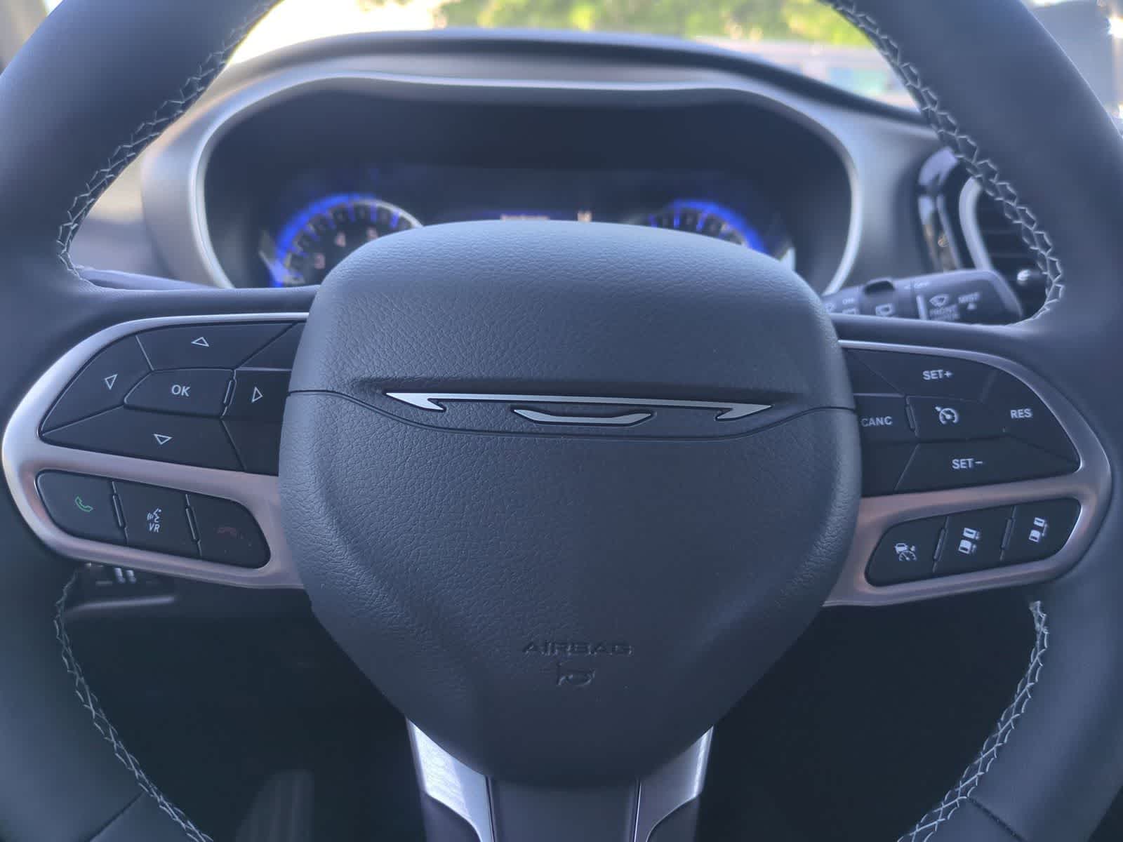 2027 Chrysler Pacifica PACIFICA SELECT
