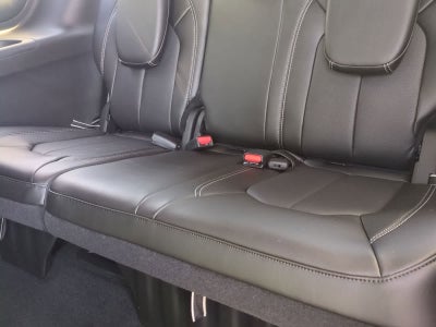 2027 Chrysler Pacifica PACIFICA SELECT