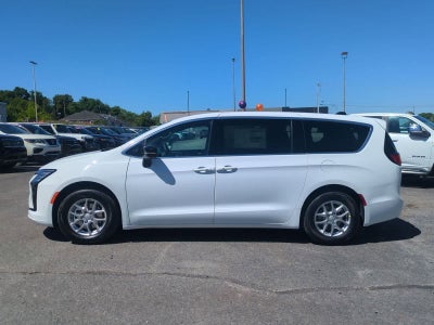 2027 Chrysler Pacifica PACIFICA SELECT