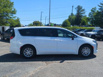 2027 Chrysler Pacifica PACIFICA SELECT