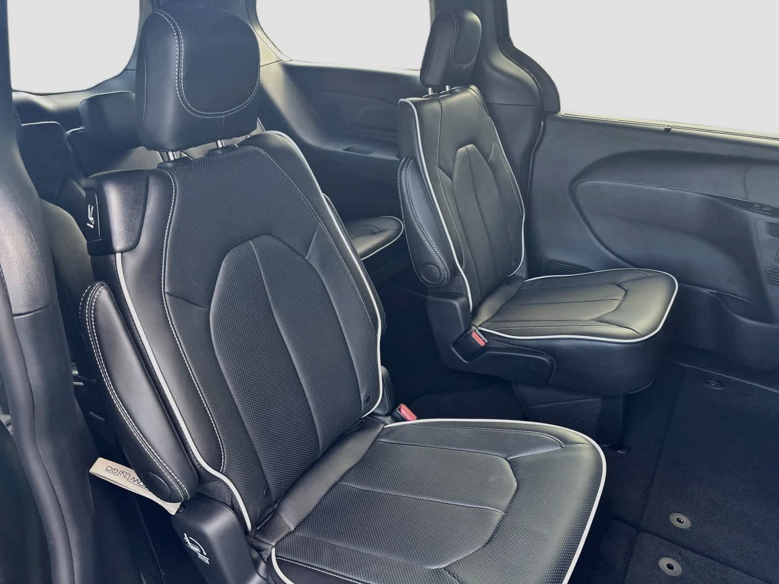 2027 Chrysler Pacifica PACIFICA LIMITED