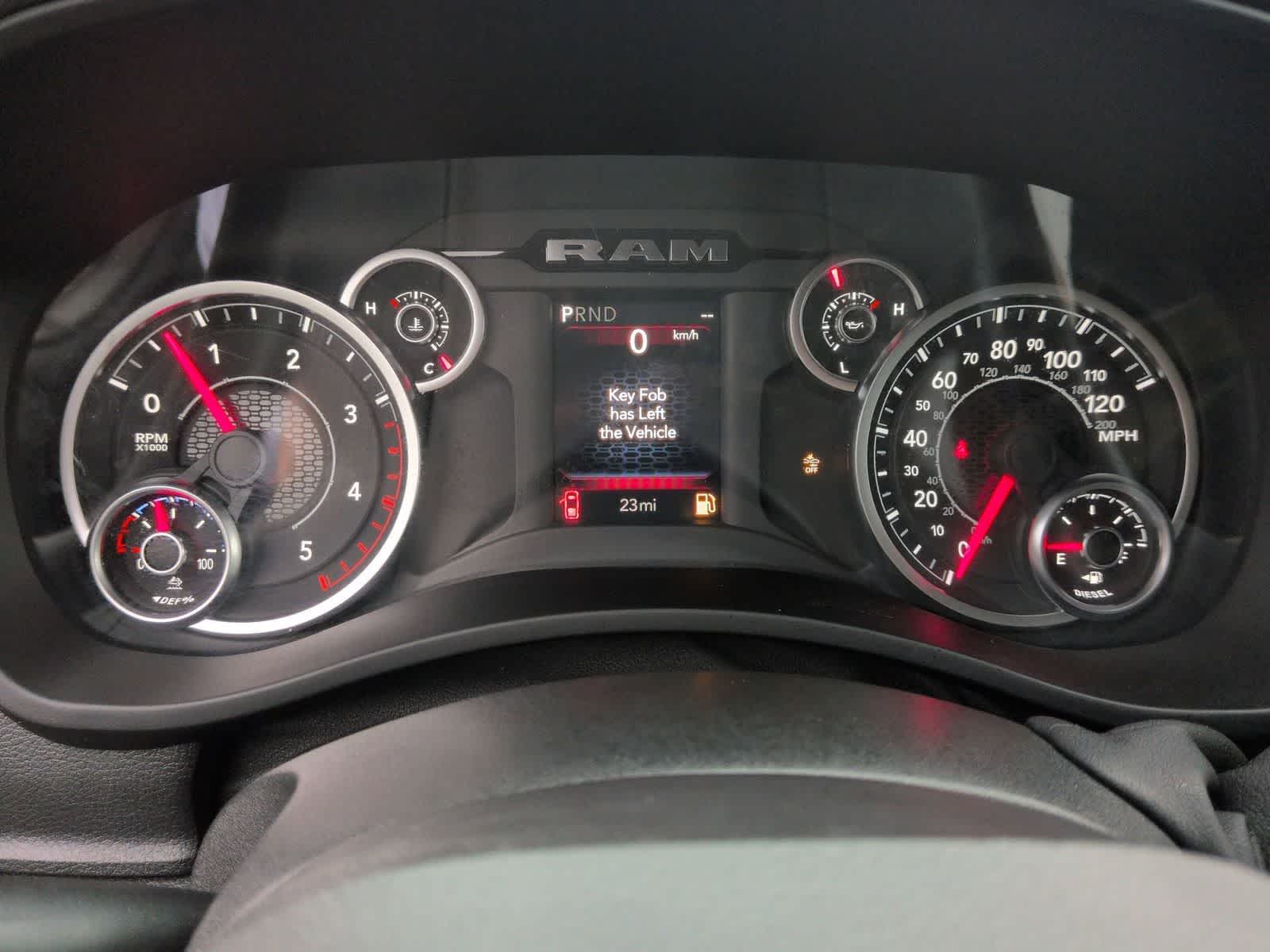 2026 RAM 2500 RAM 2500 TRADESMAN CREW CAB 4X4 6'4' BOX