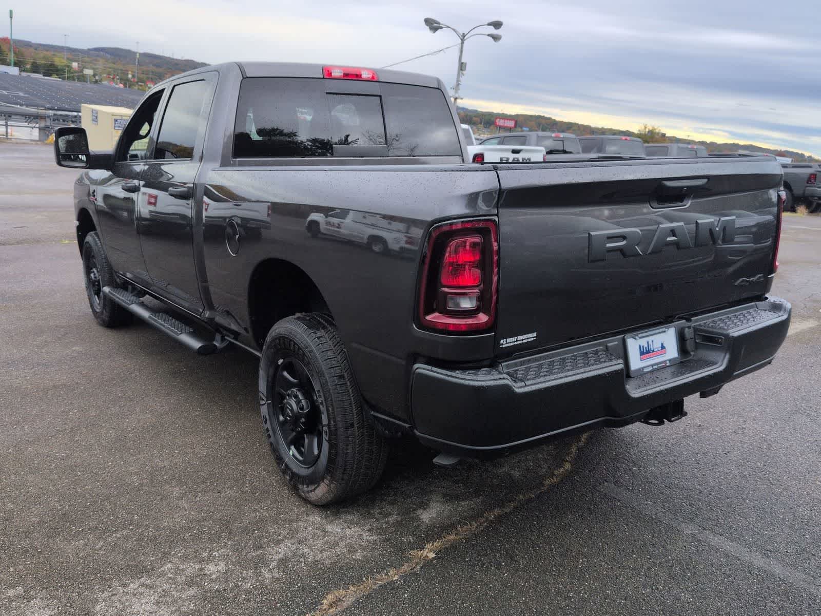 2026 RAM 2500 RAM 2500 TRADESMAN CREW CAB 4X4 6'4' BOX