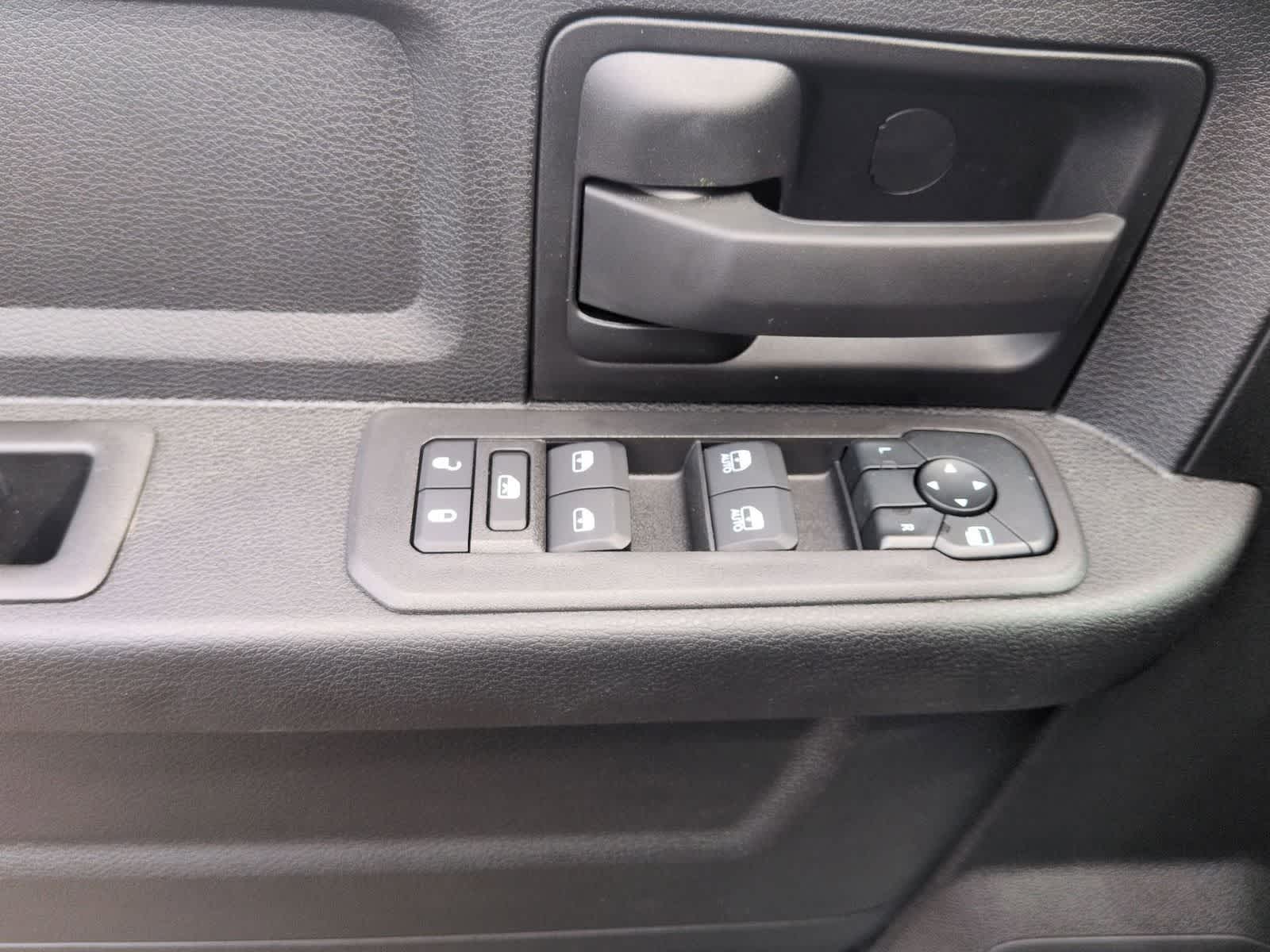 2026 RAM 2500 RAM 2500 TRADESMAN CREW CAB 4X4 6'4' BOX