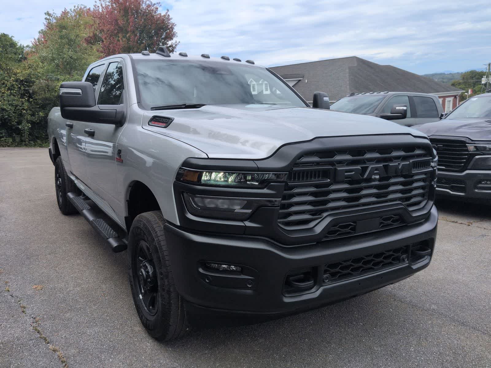 2026 RAM 2500 RAM 2500 TRADESMAN CREW CAB 4X4 6'4' BOX