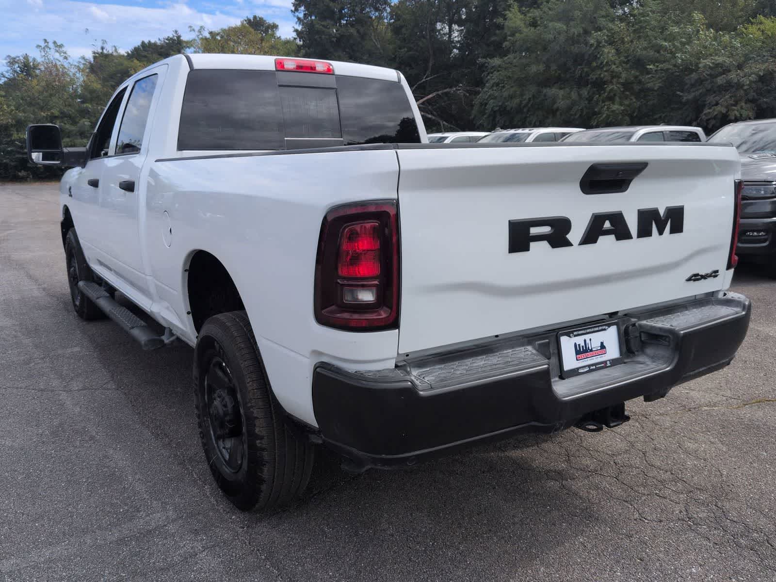 2026 RAM 2500 RAM 2500 TRADESMAN CREW CAB 4X4 6'4' BOX