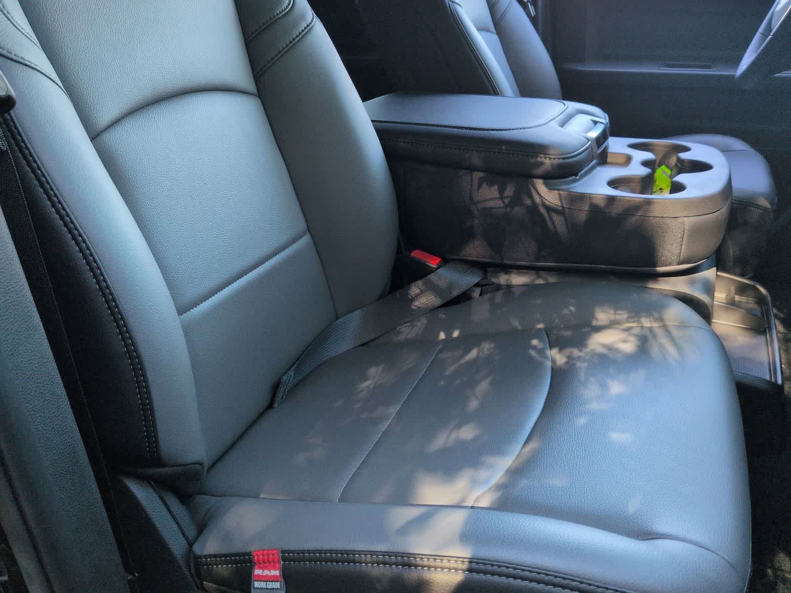 2026 RAM 2500 RAM 2500 TRADESMAN CREW CAB 4X4 6'4' BOX