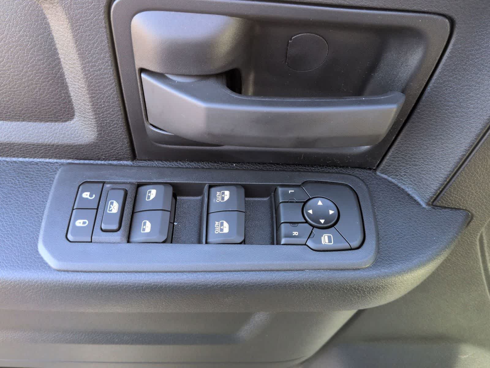 2026 RAM 3500 RAM 3500 TRADESMAN CREW CAB 4X4 8' BOX