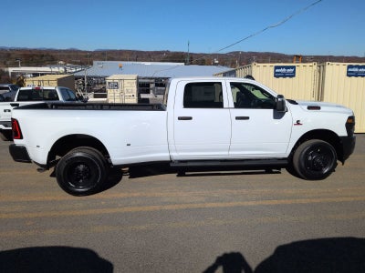 2026 RAM 3500 RAM 3500 TRADESMAN CREW CAB 4X4 8' BOX
