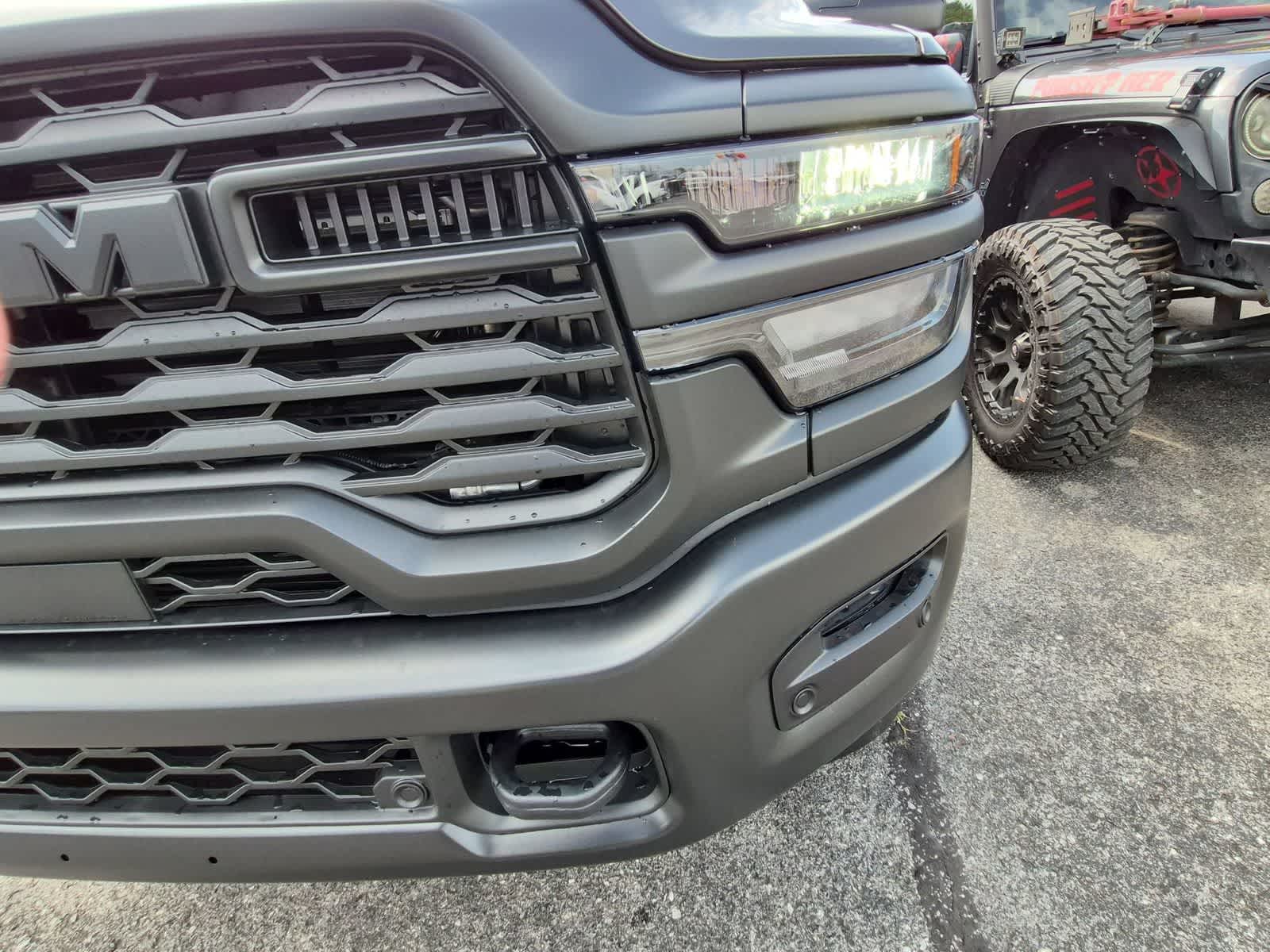 2026 RAM 3500 RAM 3500 TRADESMAN CREW CAB 4X4 8' BOX