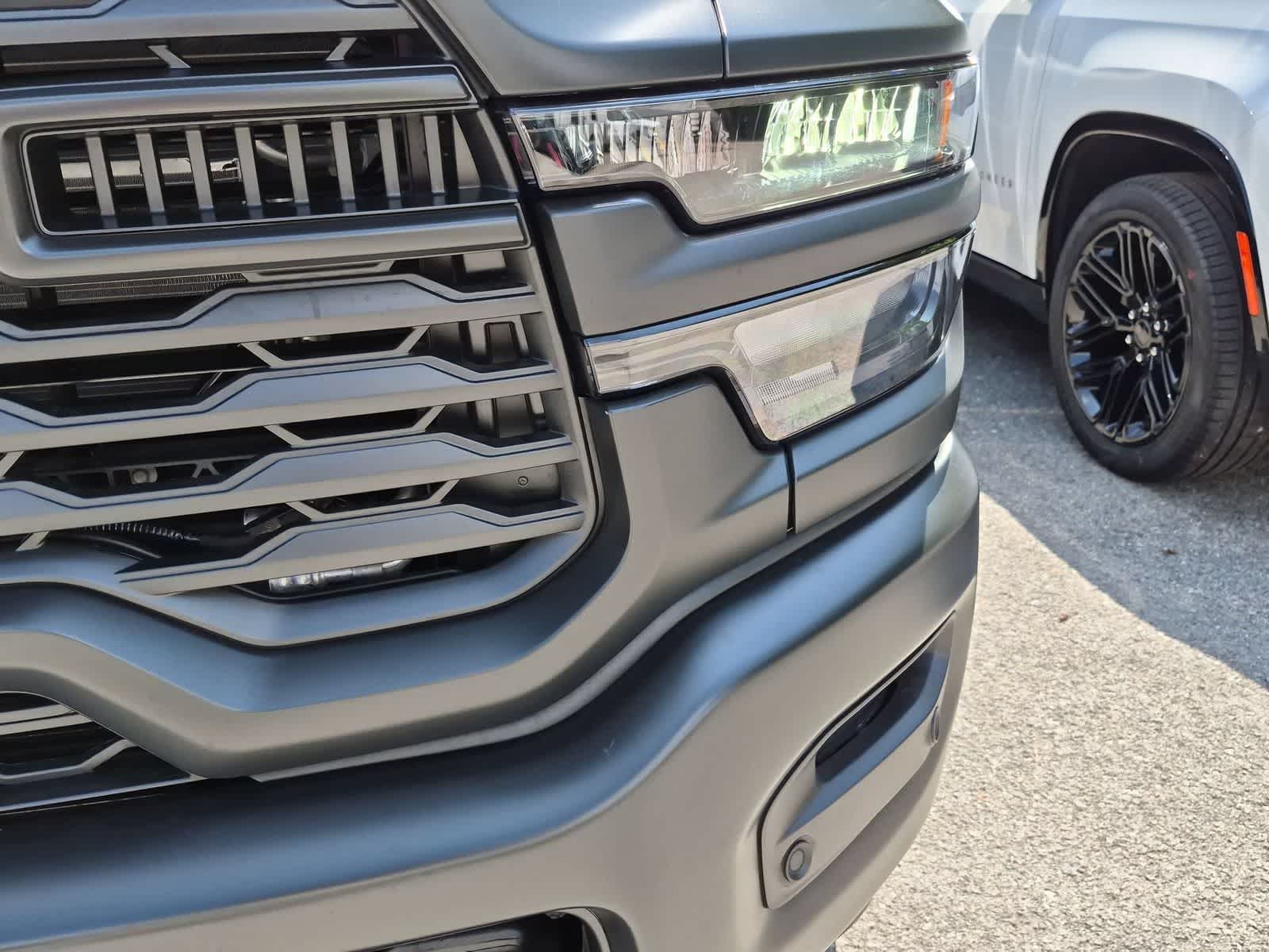 2026 RAM 3500 RAM 3500 TRADESMAN CREW CAB 4X4 8' BOX