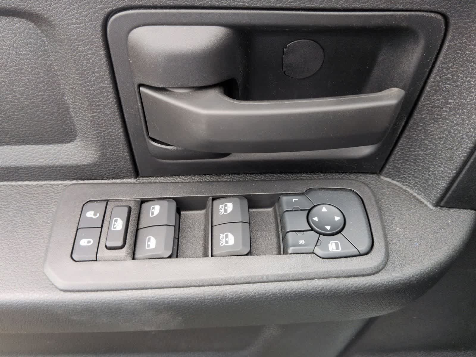 2026 RAM 3500 RAM 3500 TRADESMAN CREW CAB 4X4 8' BOX