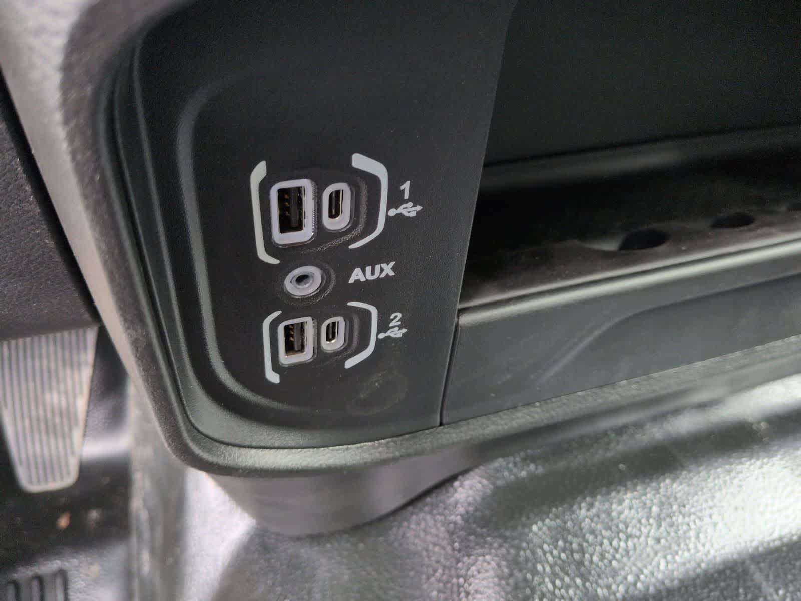 2026 RAM 3500 RAM 3500 TRADESMAN CREW CAB 4X4 8' BOX