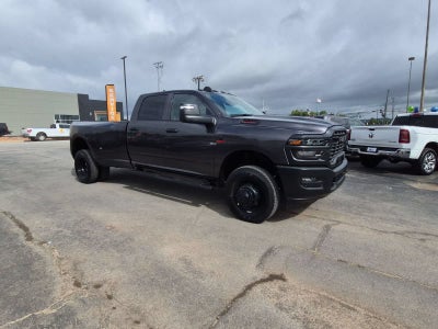 2026 RAM 3500 RAM 3500 TRADESMAN CREW CAB 4X4 8' BOX