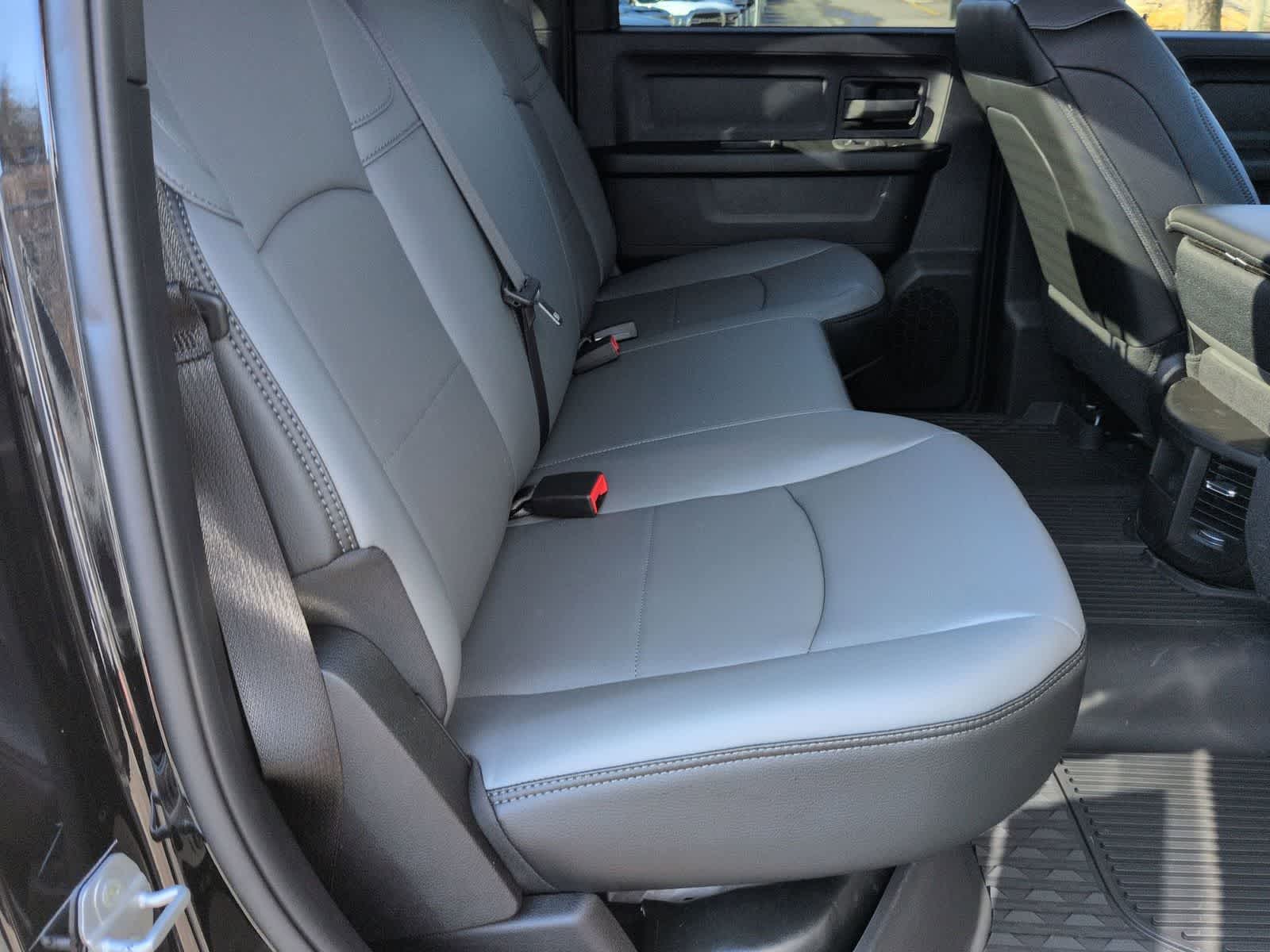 2026 RAM 3500 RAM 3500 TRADESMAN CREW CAB 4X4 8' BOX