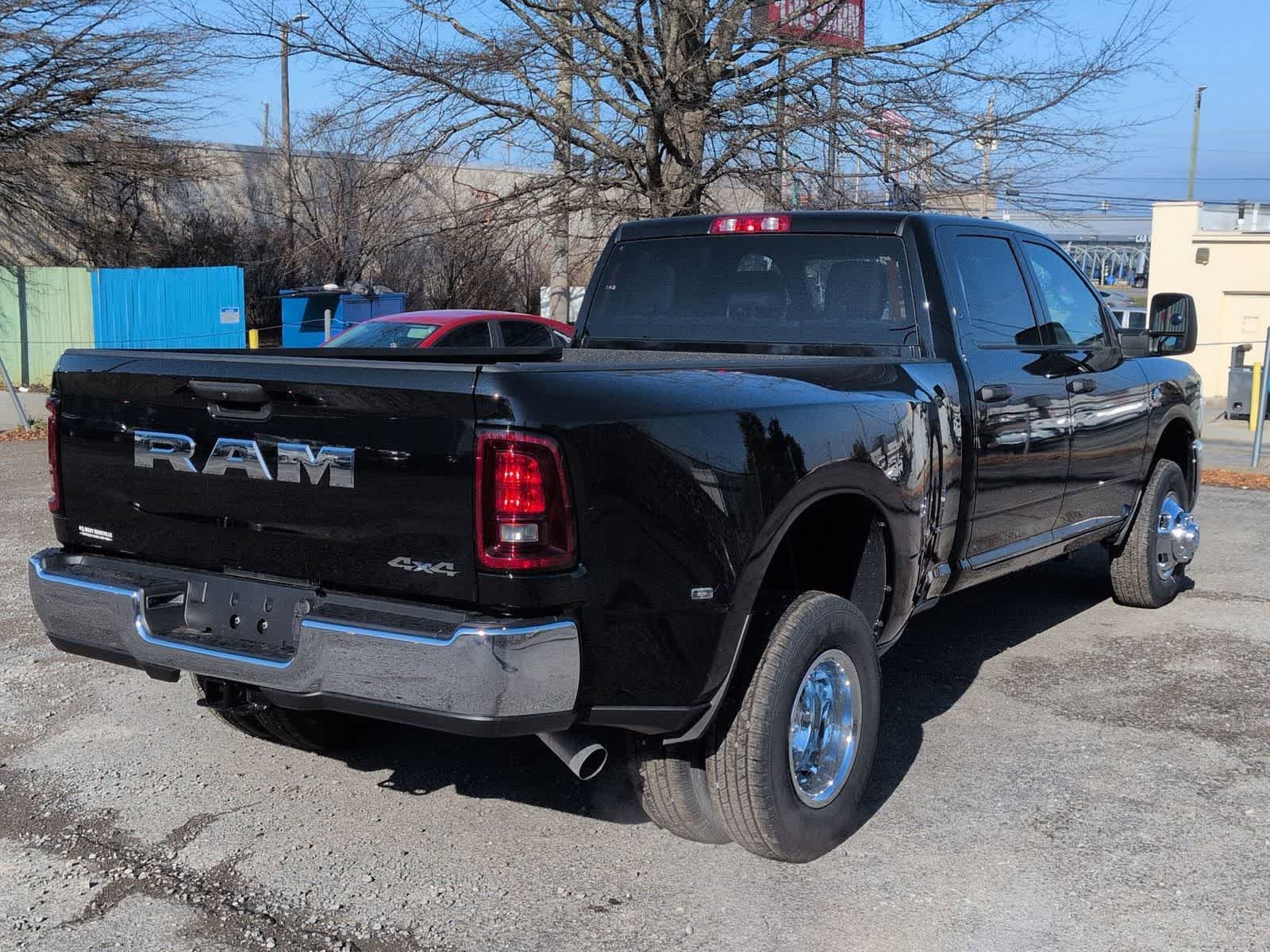 2026 RAM 3500 RAM 3500 TRADESMAN CREW CAB 4X4 8' BOX