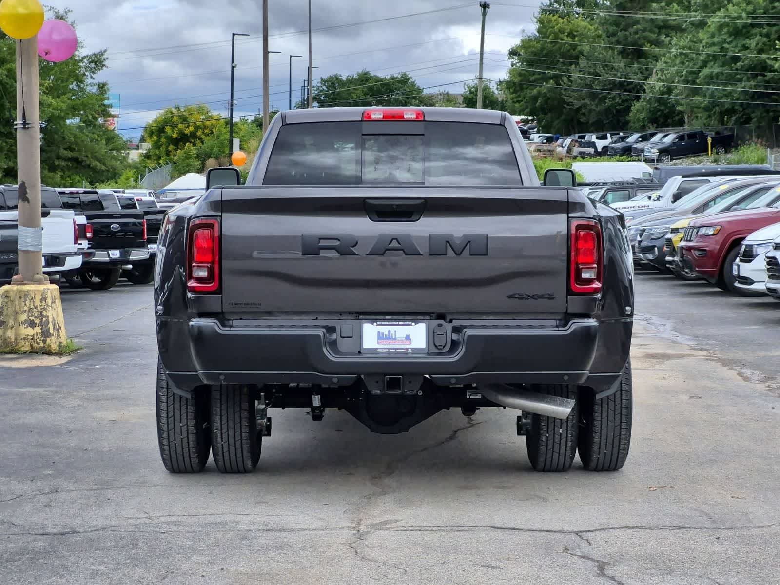 2026 RAM 3500 RAM 3500 TRADESMAN CREW CAB 4X4 8' BOX