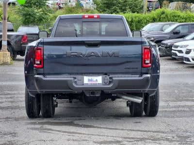 2026 RAM 3500 RAM 3500 TRADESMAN CREW CAB 4X4 8' BOX