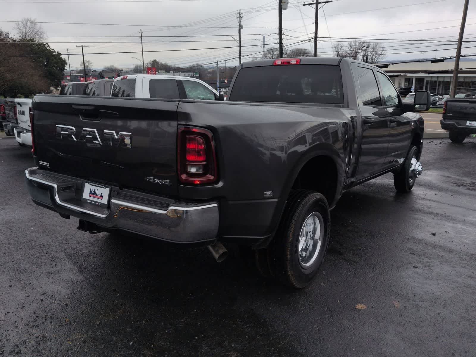 2026 RAM 3500 RAM 3500 TRADESMAN CREW CAB 4X4 8' BOX