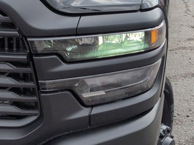 2026 RAM 3500 RAM 3500 TRADESMAN CREW CAB 4X4 8' BOX