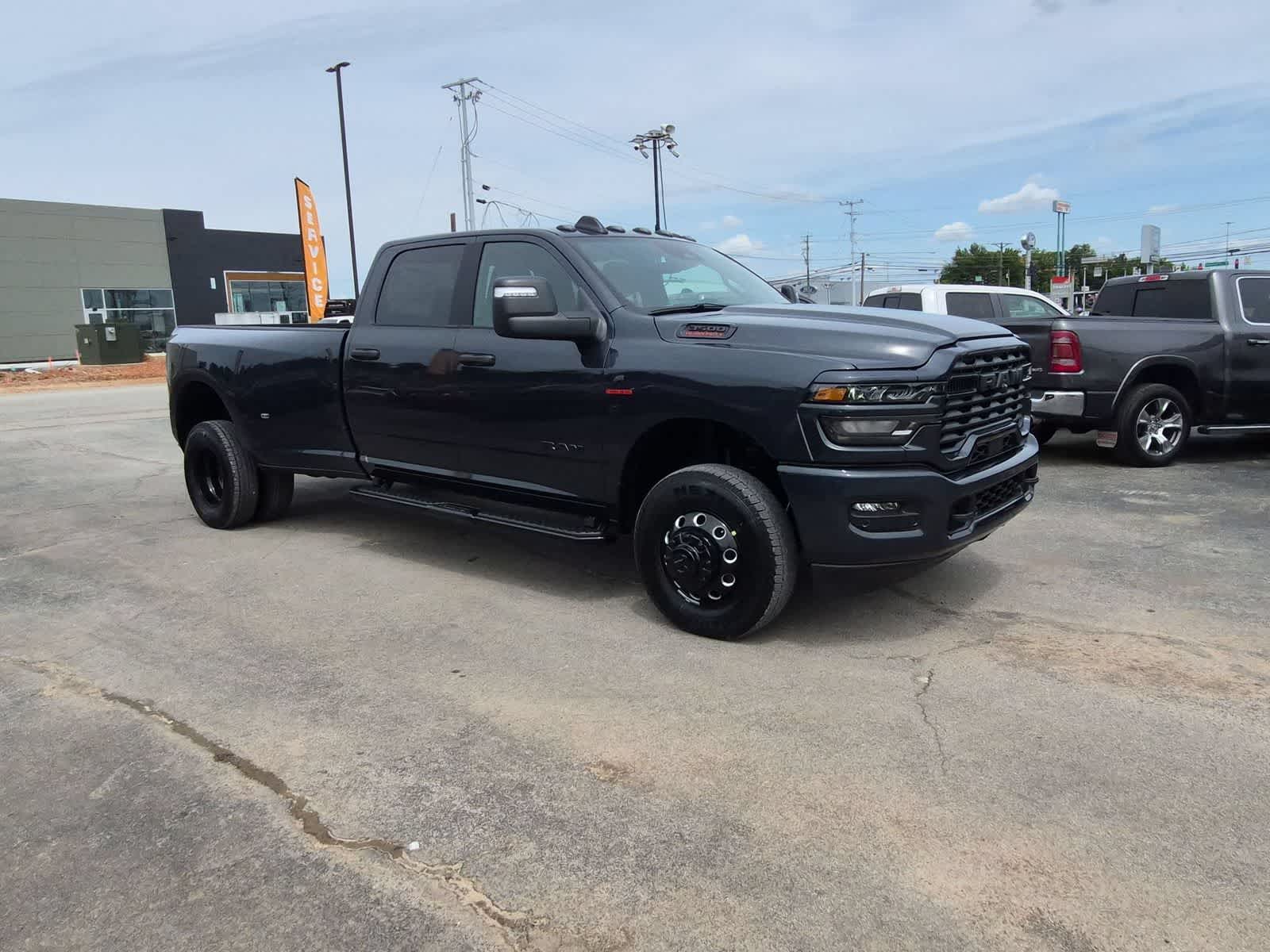 2026 RAM 3500 RAM 3500 BIG HORN CREW CAB 4X4 8' BOX