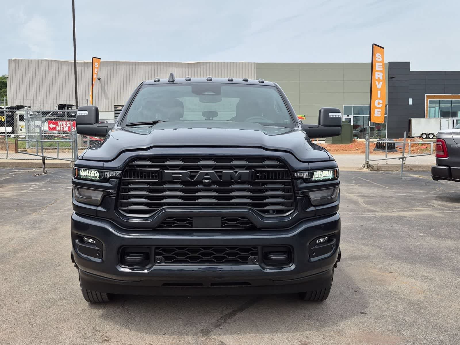 2026 RAM 3500 RAM 3500 BIG HORN CREW CAB 4X4 8' BOX